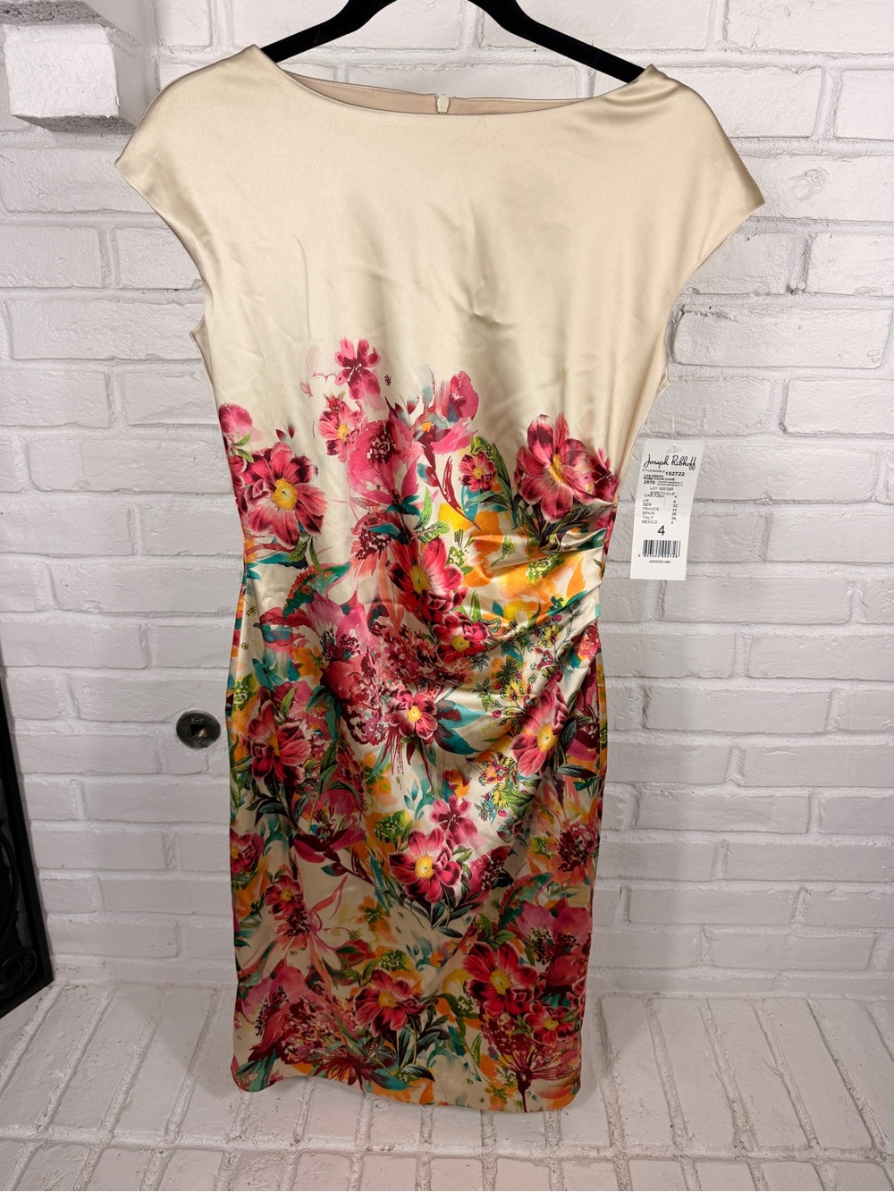 Joseph Ribkoff Floral Cocktail Dress Size 4 NWT Champagne Satin Ruched Sheath